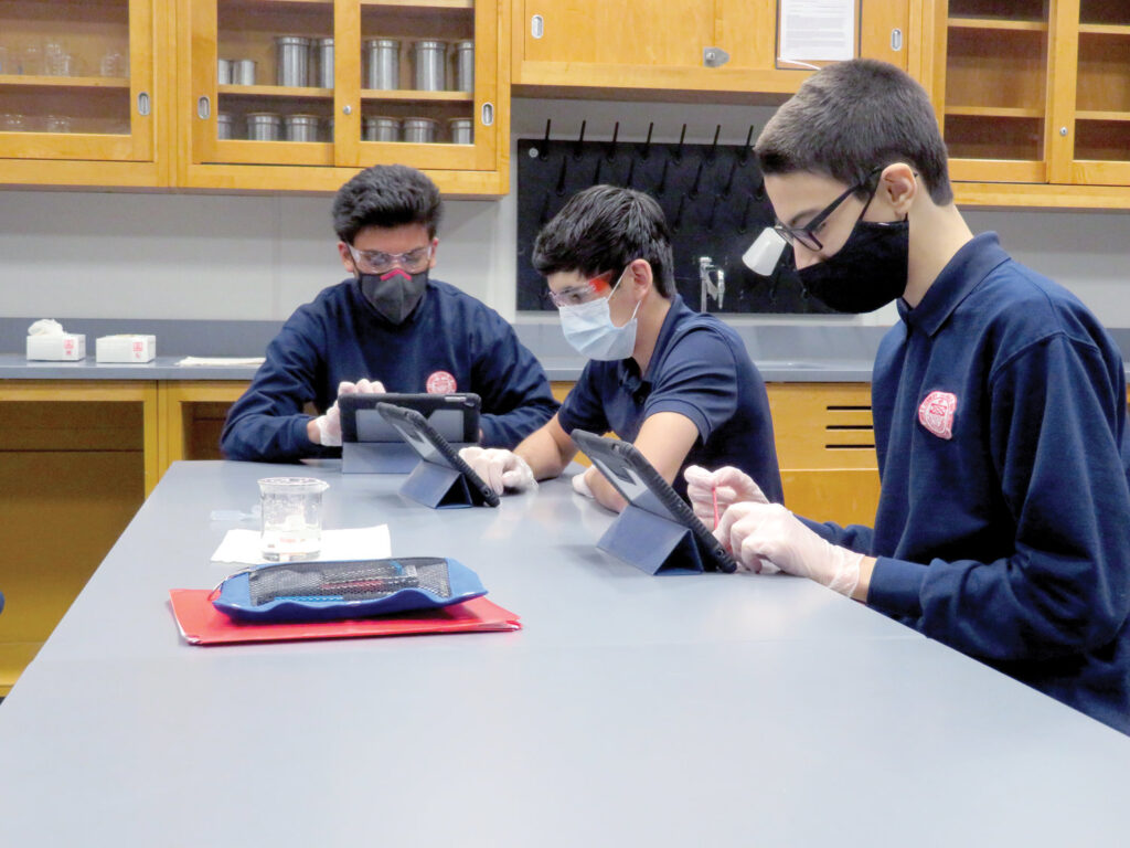 Foto 2 do programa John F. Kennedy Catholic Preparatory School – High School Experience