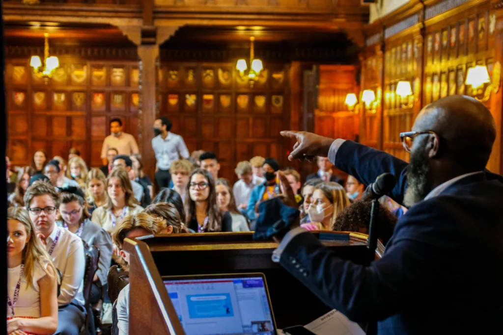 Foto 2 do programa The Young International Politics Summer Experience