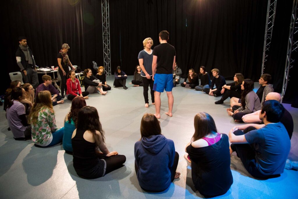 Foto 1 do programa Acting at CSVPA Cambridge
