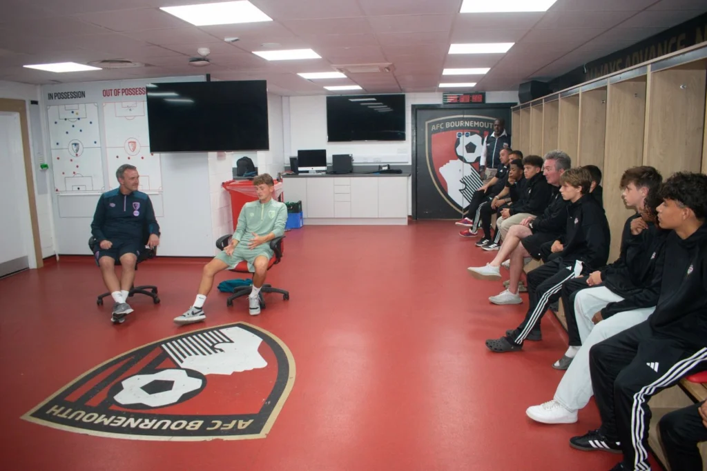 Foto 2 do programa English & Football with AFC Bournemouth