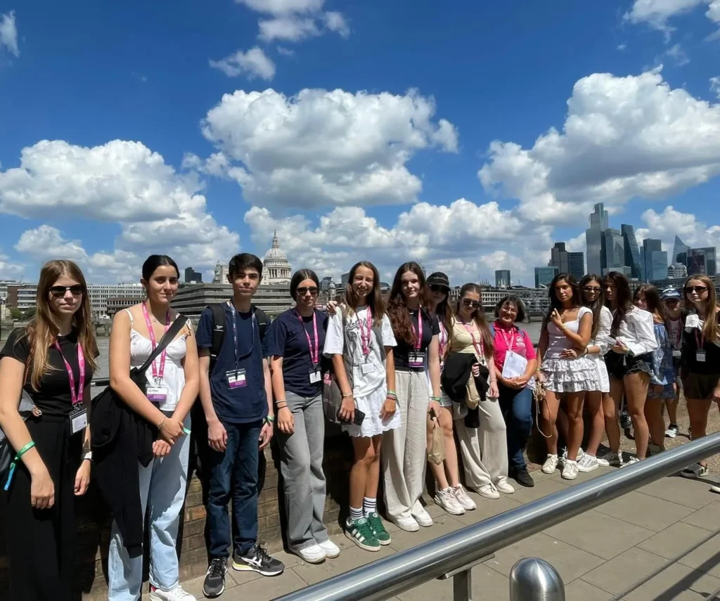 Foto 1 do programa Summer Academy: Leaders of Tomorrow