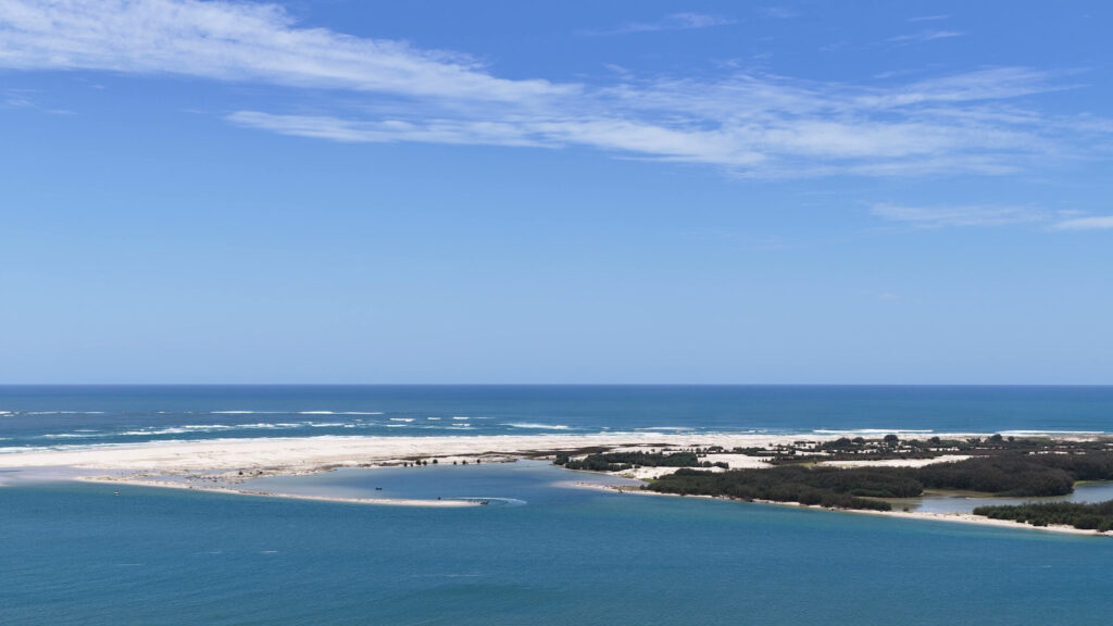 Aerial view jumpinpin inlet stradbroke island gold coast — Austrália
