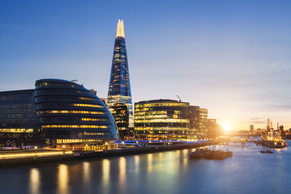 View london skyline from tower bridge — Reino Unido