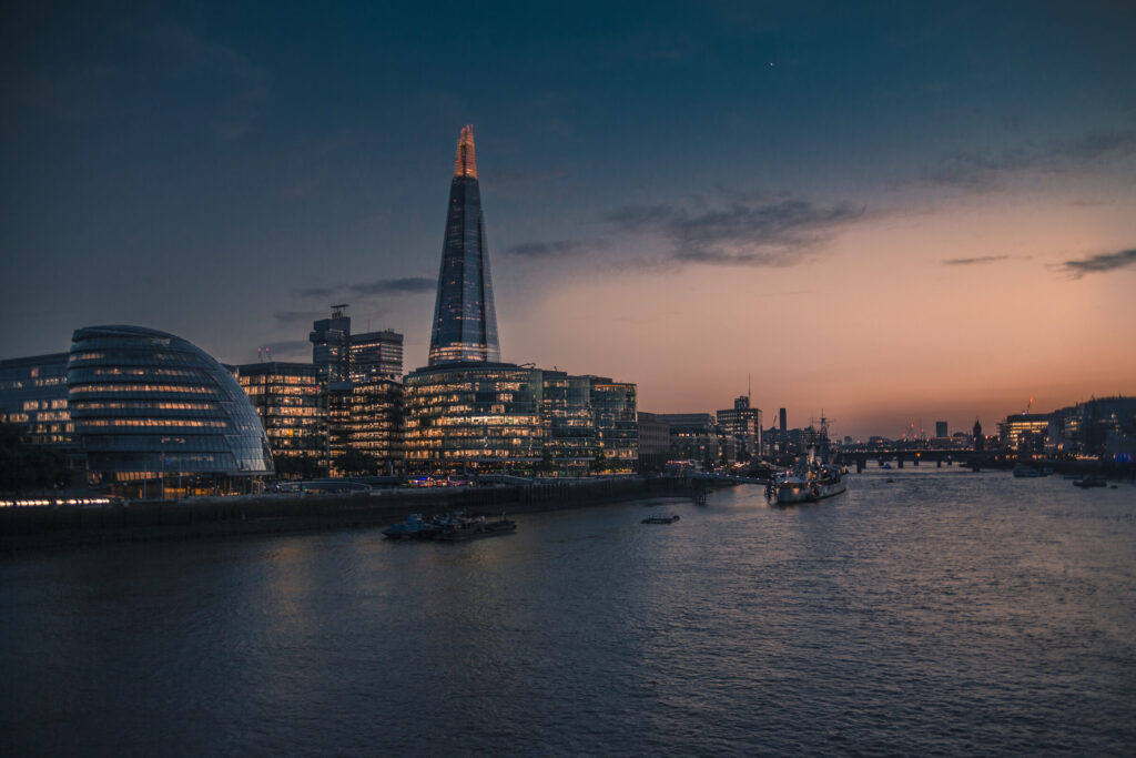 London cityscape sunset — Reino Unido