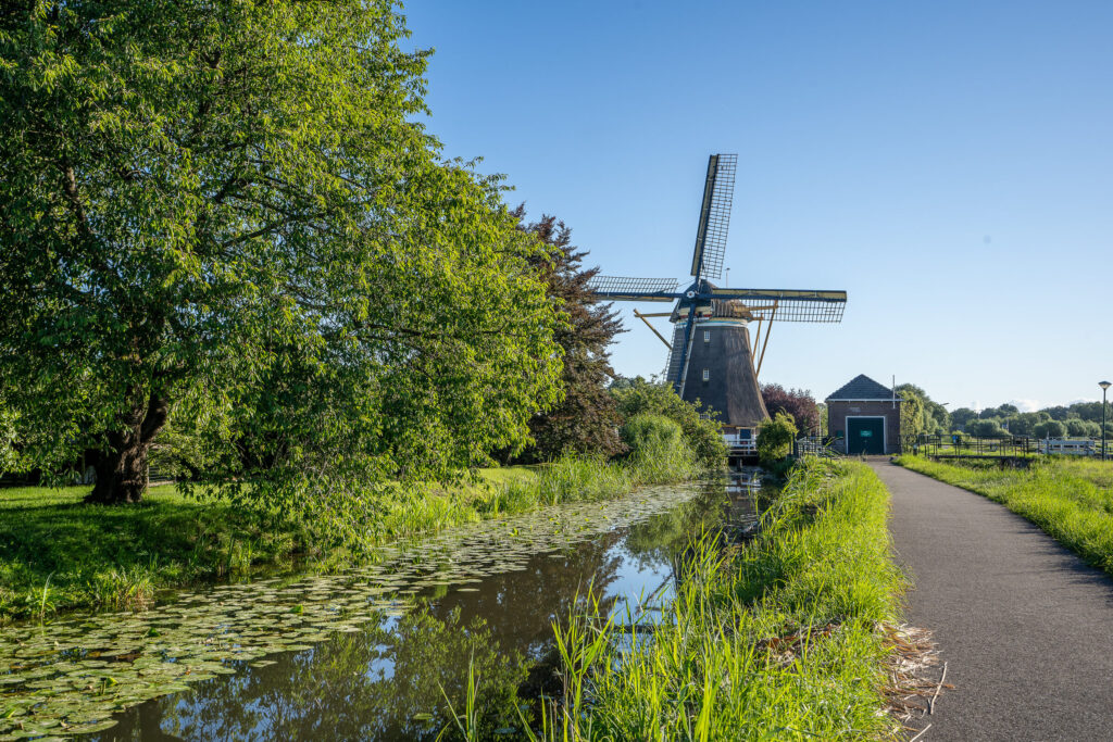 Beautiful shot windmills kinderdijk netherlands — Holanda