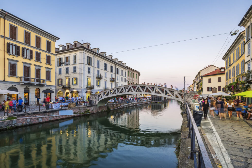 Naviglio grande canal evening milan italy — Itália